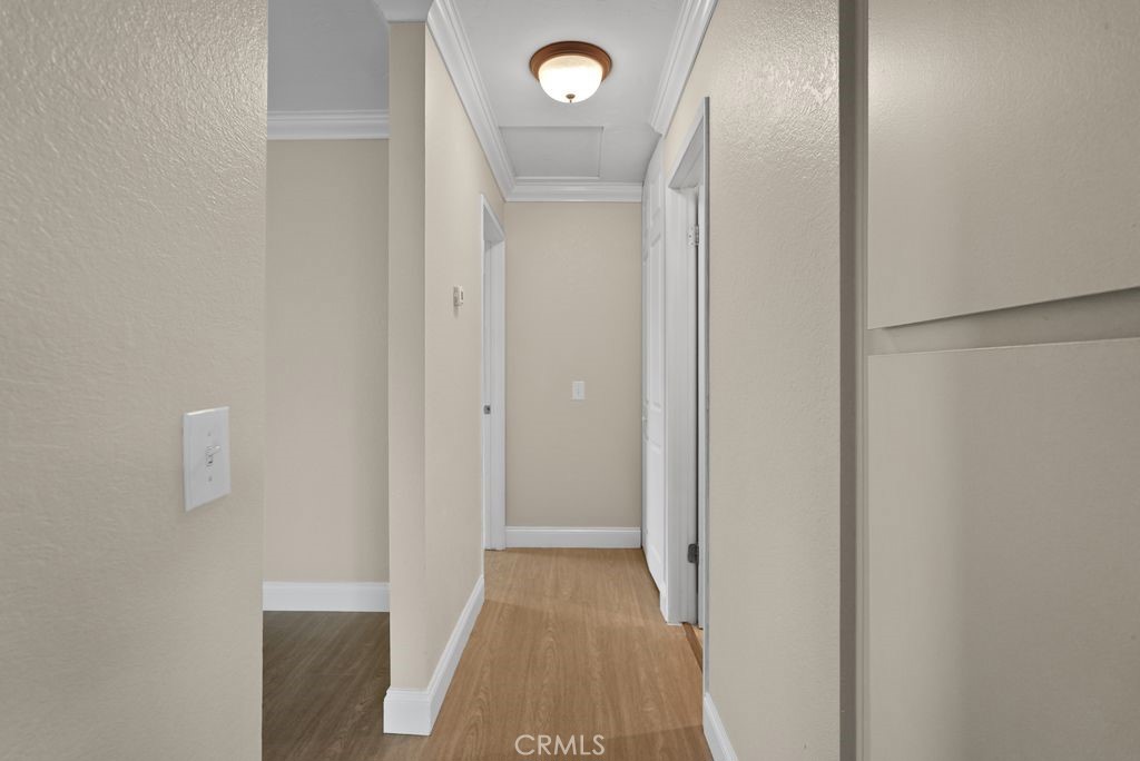 https://media.crmls.org/medias/60e89a49-393c-4e2d-a0b3-53f26a746d88.jpg?preset=X-Large