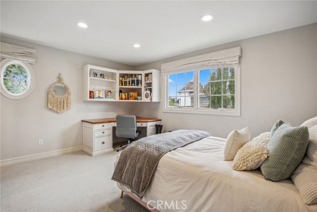 Detail Gallery Image 25 of 36 For 24 Cape Woodbury, Newport Beach,  CA 92660 - 5 Beds | 4/1 Baths