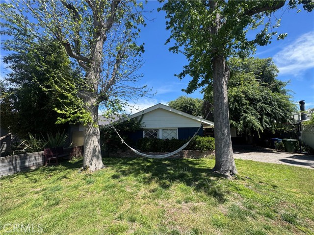 5626 Matilija photo 2