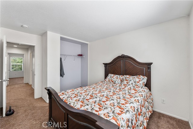 16029 White Mountain Place, Victorville CA: https://media.crmls.org/medias/60e8fff2-3f32-416b-a44b-dbeb8cc3bcb7.jpg