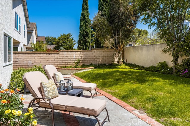 9 New Mdws, Irvine CA: https://media.crmls.org/medias/60e98e94-38c9-4a31-b4f6-18fc26383139.jpg