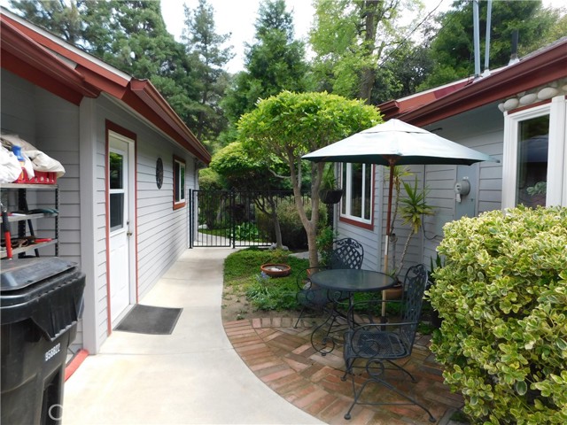 36976 SYCAMORE Drive, Mountain Home Village CA: https://media.crmls.org/medias/60e9a24e-576b-4696-b3a4-fcd280a3c11c.jpg
