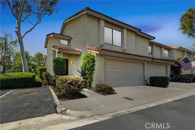 Detail Gallery Image 2 of 48 For 913 Whitewater, Fullerton,  CA 92833 - 2 Beds | 2/1 Baths