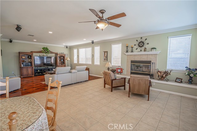 Detail Gallery Image 16 of 45 For 21157 Cross Creek Dr, Saugus,  CA 91350 - 4 Beds | 2/1 Baths