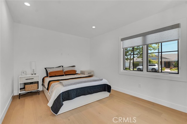 23241 Aetna Street, Woodland Hills CA: https://media.crmls.org/medias/60eb557d-0c33-4997-b103-00f8edf0b52e.jpg
