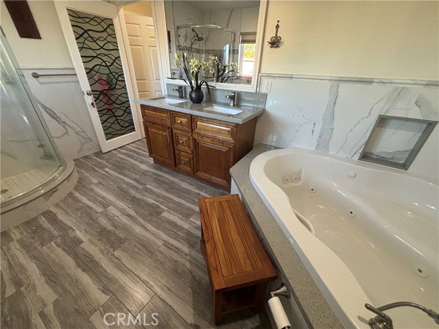 17002 Yvette Avenue, Cerritos CA: https://media.crmls.org/medias/60ed64b8-2fc8-45d6-8439-c8e2559b9a8e.jpg