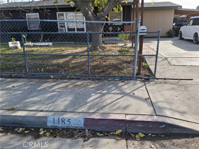 Detail Gallery Image 3 of 5 For 1185 W Devonshire, Hemet,  CA 92543 - 2 Beds | 1 Baths