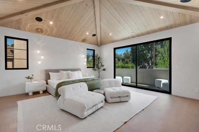 Detail Gallery Image 40 of 62 For 13024 Bloomfield St, Studio City,  CA 91604 - 6 Beds | 6/1 Baths