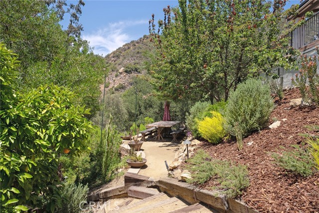 24311 Sylvan Glen Road, Calabasas CA: https://media.crmls.org/medias/60ef66b6-60a7-42a3-9412-326d7f45d8e5.jpg