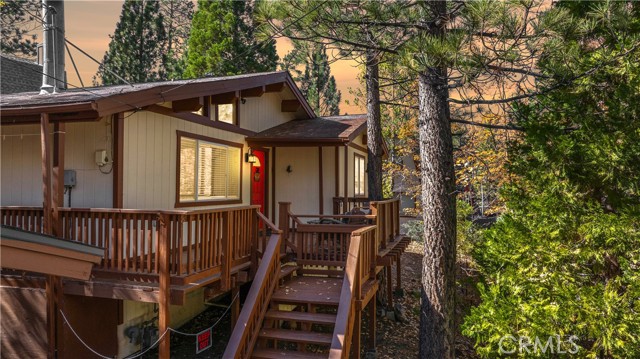 Detail Gallery Image 2 of 34 For 40067 Highland, Big Bear Lake,  CA 92315 - 2 Beds | 1 Baths