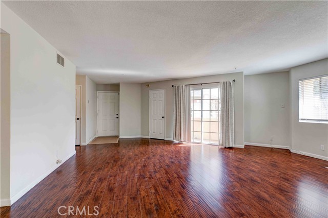 530 Pioneer Drive, 3 photo 7