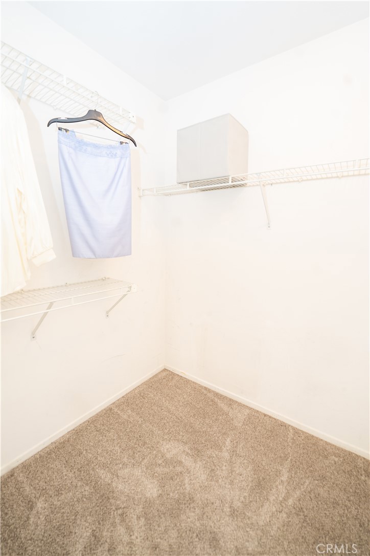 https://media.crmls.org/medias/60f0f209-a556-4681-a36c-d0d961f2db8b.jpg?preset=X-Large
