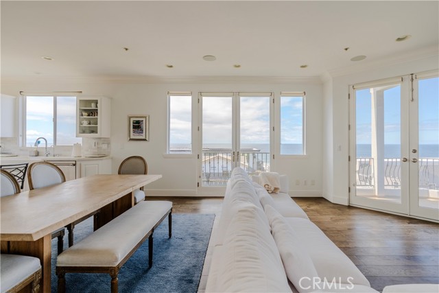 300 19TH Street, Manhattan Beach CA: https://media.crmls.org/medias/60f155af-4cb0-4400-a273-ad19e9915200.jpg