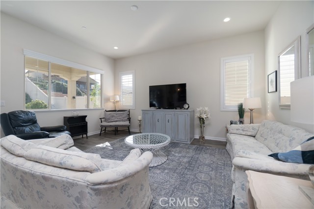 Detail Gallery Image 17 of 65 For 11121 Fourleaf Ct, Corona,  CA 92883 - 2 Beds | 2 Baths