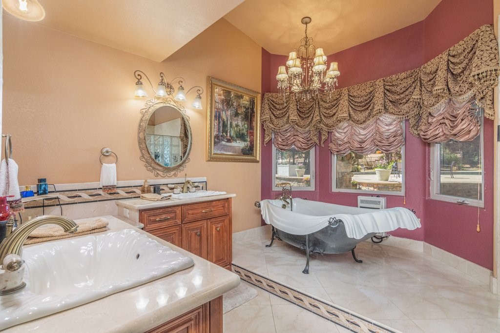 Detail Gallery Image 24 of 63 For 20450 Avenida Castilla, Murrieta,  CA 92562 - 4 Beds | 2/1 Baths