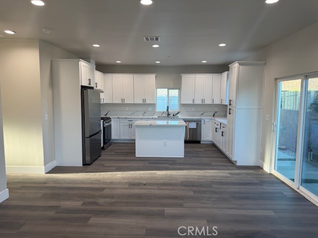 Detail Gallery Image 8 of 48 For 4608 Beaumont St, Simi Valley,  CA 93063 - 3 Beds | 2 Baths