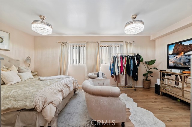 Detail Gallery Image 17 of 31 For 4652 Don Lorenzo #B,  Los Angeles,  CA 90008 - 3 Beds | 3 Baths