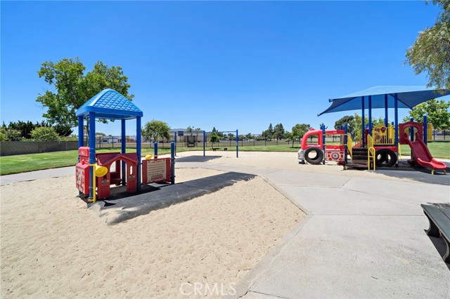 16086 Sweetleaf Street, Fountain Valley CA: https://media.crmls.org/medias/60f4e851-aa54-4868-9807-61c6a15a222f.jpg