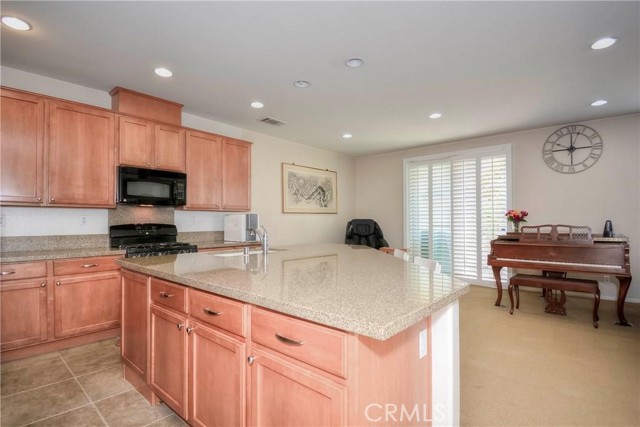 Detail Gallery Image 11 of 17 For 2750 E Oak Hill Dr #16,  Ontario,  CA 91761 - 3 Beds | 2 Baths