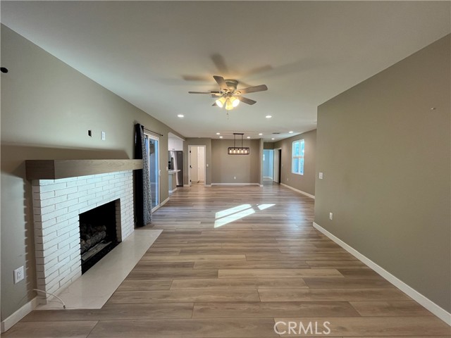 Detail Gallery Image 14 of 33 For 5108 Serrania, Woodland Hills,  CA 91364 - 2 Beds | 3 Baths