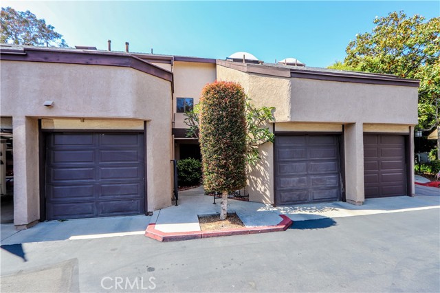 910 Powell Court, Costa Mesa, CA 92626