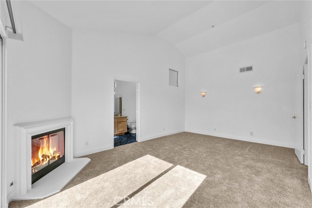 Detail Gallery Image 24 of 36 For 200 N Catalina Ave #F,  Redondo Beach,  CA 90277 - 3 Beds | 3 Baths