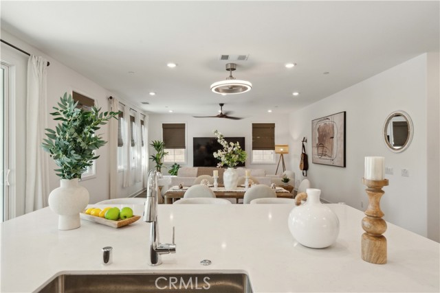 26288 Meadow Dr, San Juan Capistrano CA: https://media.crmls.org/medias/60f73481-6fdd-47a9-b5d3-f34db29dfc57.jpg