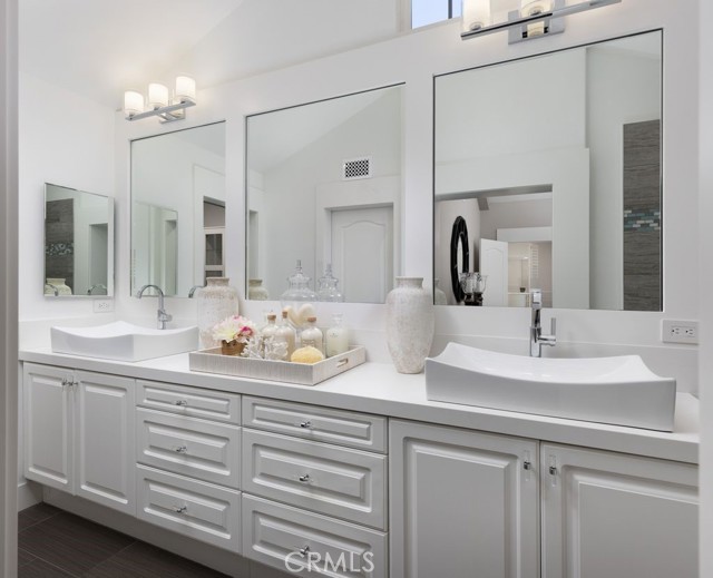 Detail Gallery Image 21 of 43 For 2 Teramo Ct, Newport Coast,  CA 92657 - 2 Beds | 2 Baths