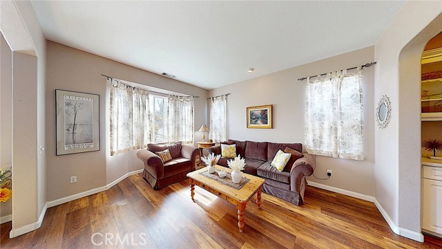 223 Vintage Drive, Turlock CA: https://media.crmls.org/medias/60f86ec9-c083-4b3e-8b01-2b097eb4f288.jpg