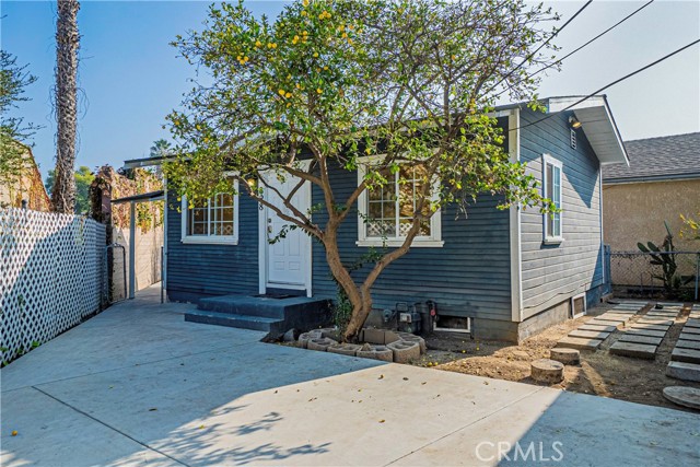 Detail Gallery Image 3 of 22 For 826 N Kingsley Dr, Los Angeles,  CA 90029 - 2 Beds | 1 Baths