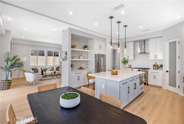 Detail Gallery Image 9 of 47 For 2619 Huntington Ln #B,  Redondo Beach,  CA 90278 - 4 Beds | 3/1 Baths