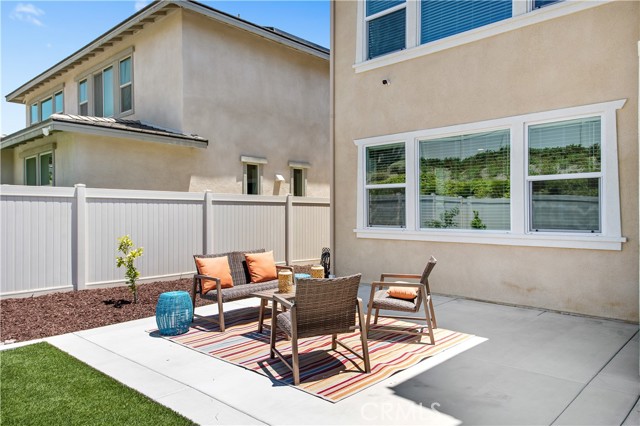 32172 Verbena Way, Temecula CA: https://media.crmls.org/medias/60fb21a2-9553-4d4c-8ba9-40aab9981e9d.jpg