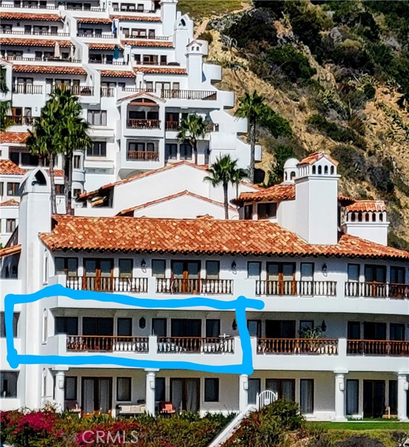 68 Playa Azul, Avalon CA: https://media.crmls.org/medias/60fb5ce8-7fac-459d-b81b-5ab0f2aa4699.jpg