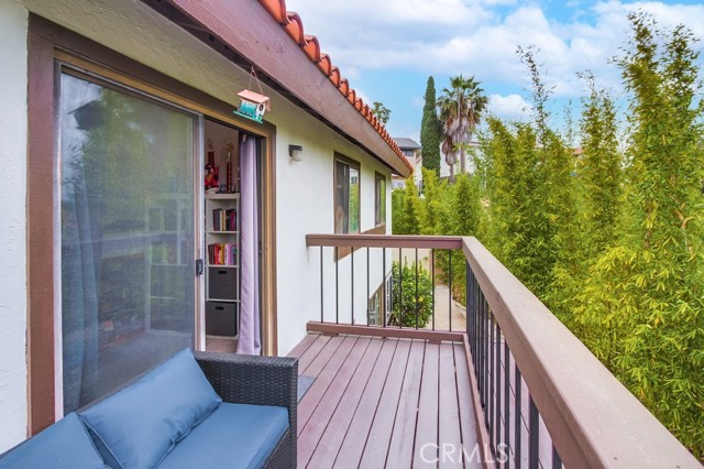 201 Todd Court, Oceanside CA: https://media.crmls.org/medias/60fb843b-11a9-4b2d-852f-bfca63fdba9d.jpg