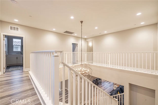 Detail Gallery Image 39 of 67 For 25035 Hidden Willow, Canyon Country,  CA 91387 - 5 Beds | 4 Baths