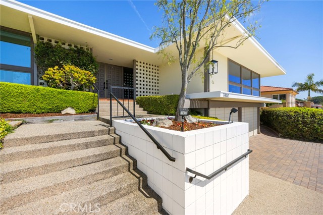 30032 Avenida Esplendida, Rancho Palos Verdes, California 90275, 4 Bedrooms Bedrooms, ,1 BathroomBathrooms,Residential,For Sale,Avenida Esplendida,SB26097299