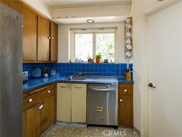 5046 Range Horse Lane, Rolling Hills Estates CA: https://media.crmls.org/medias/60fddcc3-b5bc-4dba-9f46-0faeec666a4b.jpg
