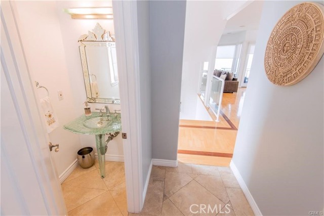 Detail Gallery Image 20 of 36 For 115 Waterview St, Playa Del Rey,  CA 90293 - 4 Beds | 4 Baths