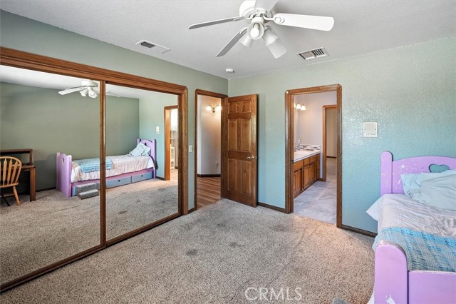 2056 W Avenue O, Palmdale CA: https://media.crmls.org/medias/60fe96af-adaa-4ae9-93f6-4809537db79f.jpg