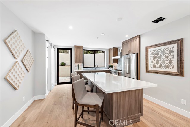 60ffe5e8 Dbb8 4364 A40a Fd4fd7c7df43