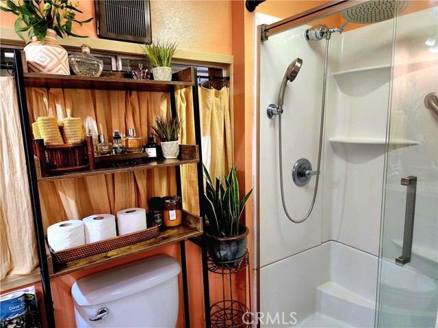 Detail Gallery Image 28 of 56 For 6220 E Sea Breeze Dr #77,  Long Beach,  CA 90803 - 2 Beds | 1 Baths