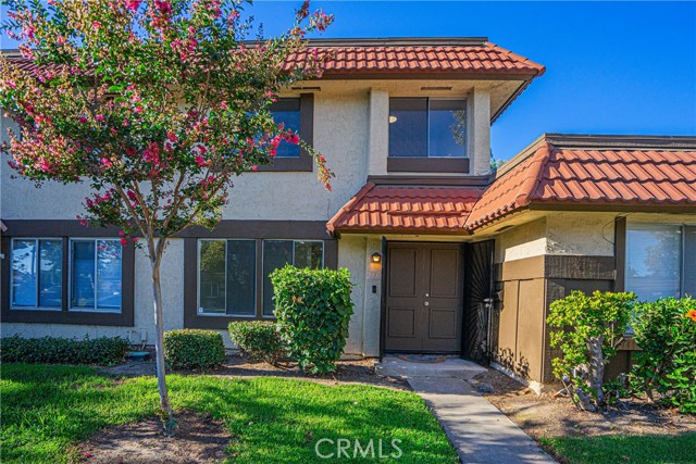 Detail Gallery Image 1 of 1 For 2789 W Pepper Tree Dr, Anaheim,  CA 92801 - 3 Beds | 1/1 Baths