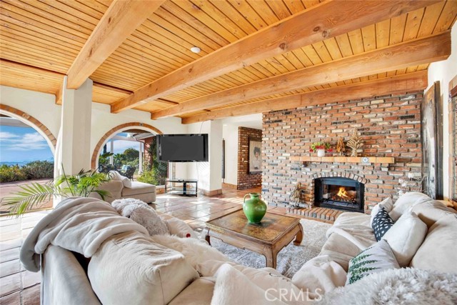 Detail Gallery Image 49 of 74 For 135 Loma Metisse Rd, Malibu,  CA 90265 - 5 Beds | 3/1 Baths