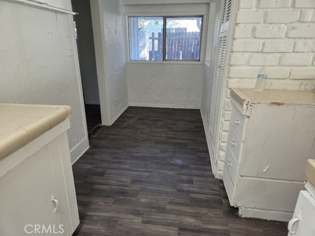 Detail Gallery Image 4 of 11 For 16051 Los Alimos, Granada Hills,  CA 91344 - 2 Beds | 2 Baths