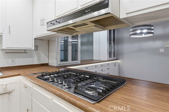 Detail Gallery Image 5 of 33 For 3800 Stockdale #2,  Bakersfield,  CA 93309 - 2 Beds | 1 Baths