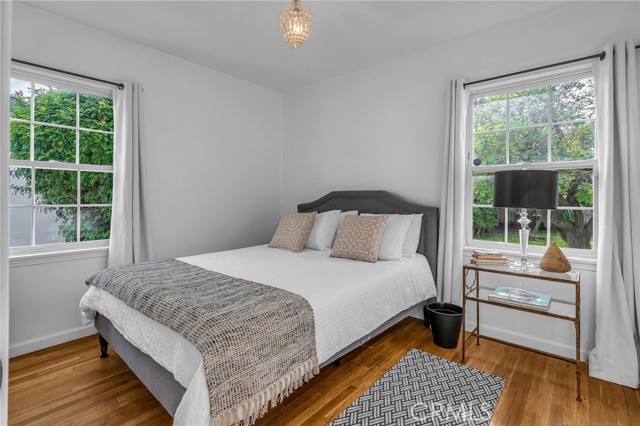 Detail Gallery Image 10 of 15 For 13958 Morrison St, Sherman Oaks,  CA 91423 - 3 Beds | 1 Baths