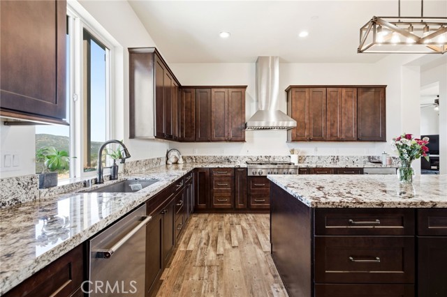 Detail Gallery Image 11 of 42 For 39472 Vista Del Bosque, Murrieta,  CA 92562 - 3 Beds | 2 Baths
