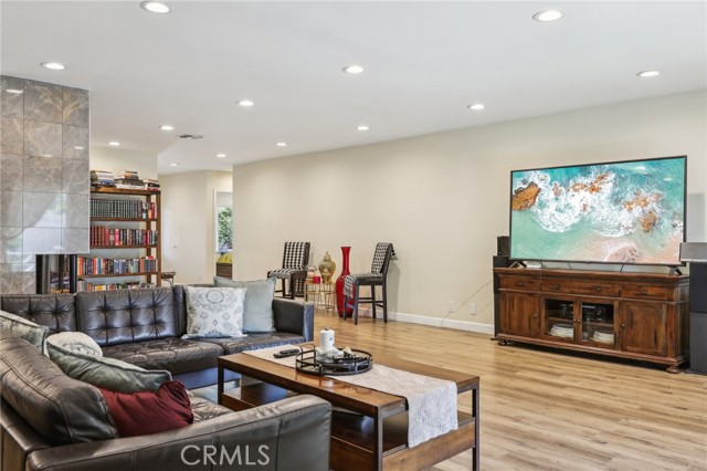 Detail Gallery Image 10 of 47 For 7117 Vanscoy Ave, North Hollywood,  CA 91605 - 3 Beds | 2 Baths