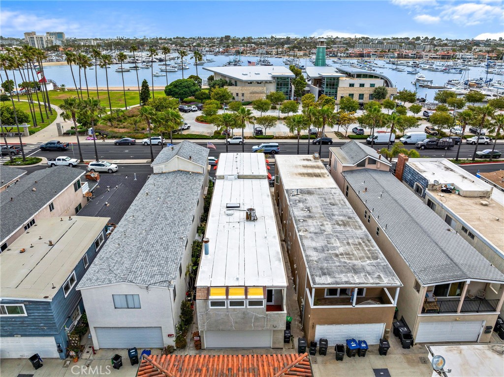https://media.crmls.org/medias/61069b2d-e2b0-4b7b-9c61-61d9db14533d.jpg?preset=X-Large