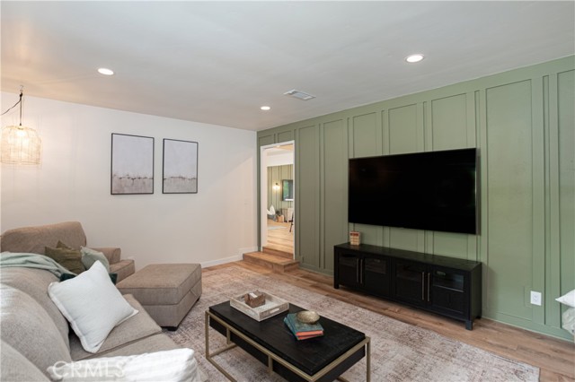 8975 Azucena Avenue, Atascadero CA: https://media.crmls.org/medias/6106a380-715d-4e5b-97a8-023a29f1bd67.jpg